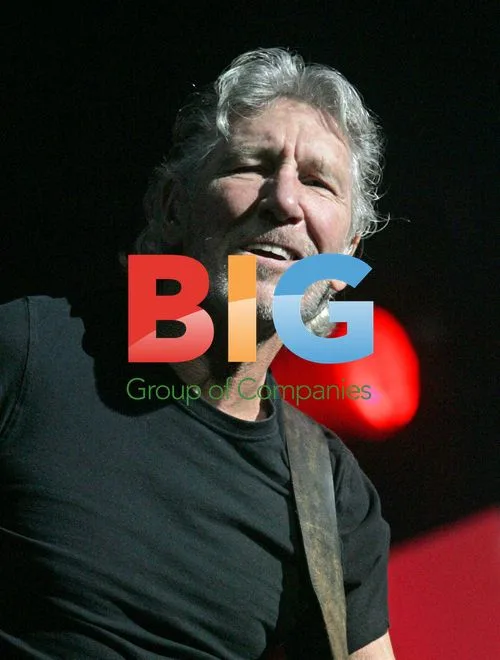 Roger Waters performs "The Wall" in Florida