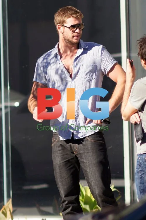 Liam Hemsworth at The Little Door Cafe