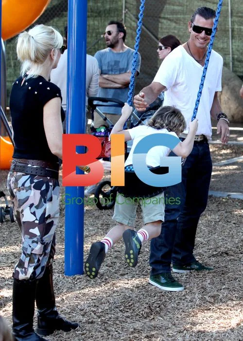 Gwen Stefani and family at park