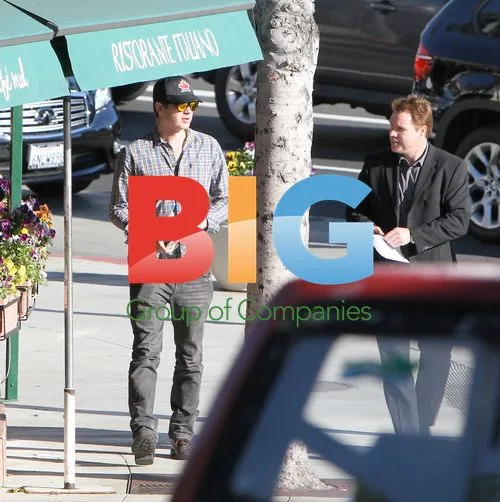 Hayden Christensen Grabs Lunch in Beverly Hills