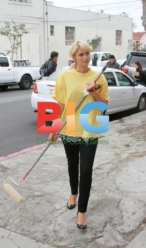 Paris Hilton Doing Community Service