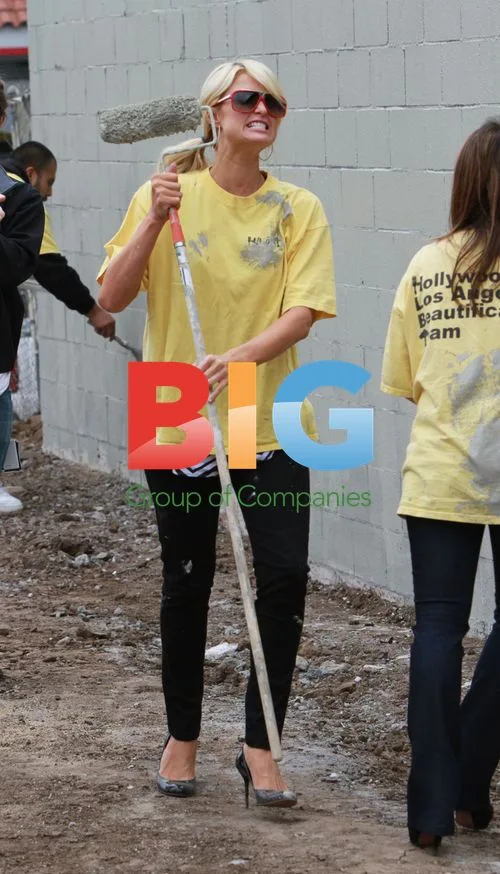Paris Hilton in Community Service