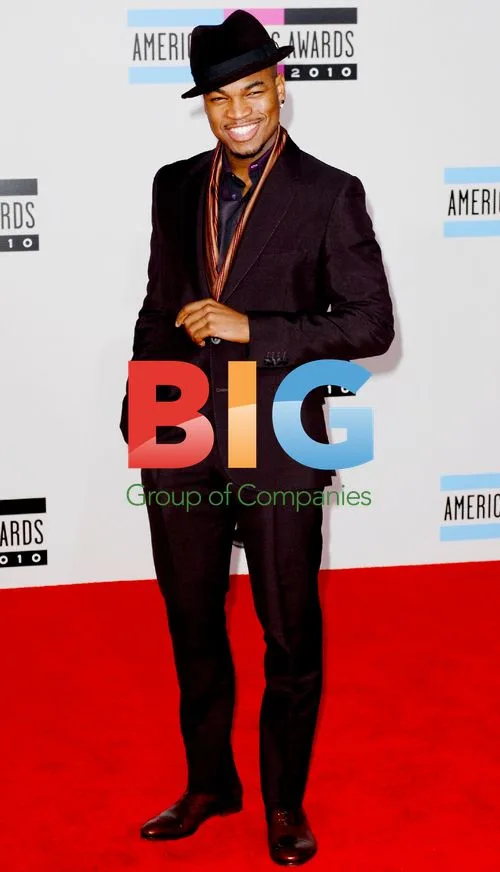 Ne Yo at 2010 American Music Awards