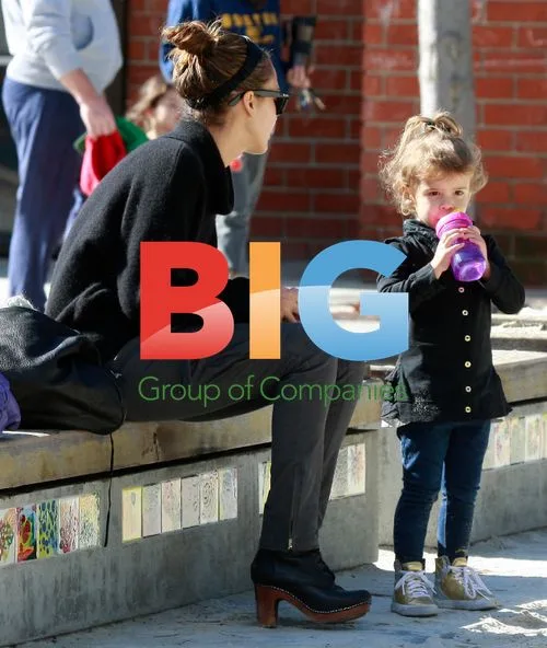 Jessica Alba and Honor Marie at Park
