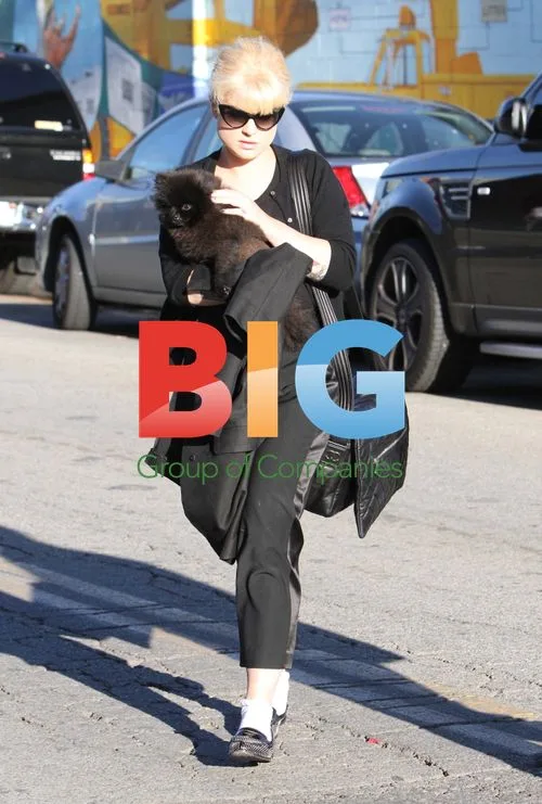 Kourtney Kardashian Leaves Church