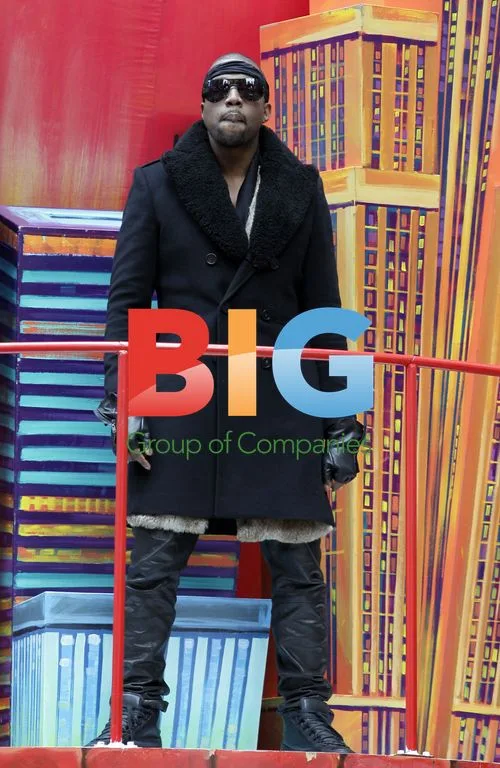 Kanye West at Macy's Thanksgiving Parade