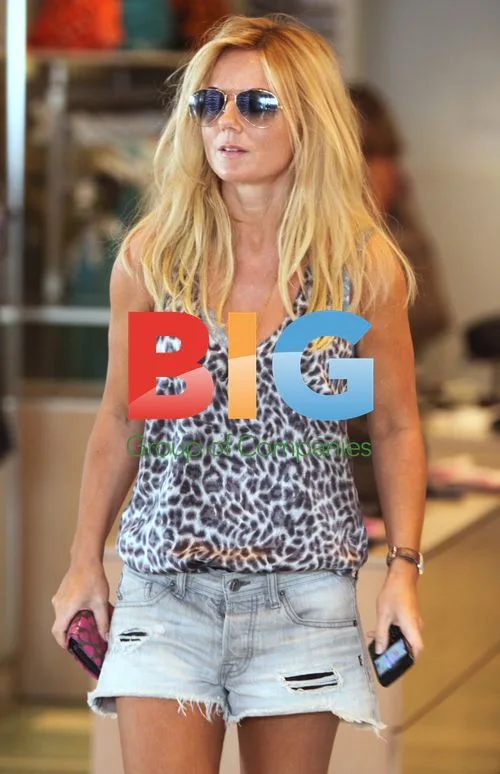Geri Halliwell Shopping in Miami