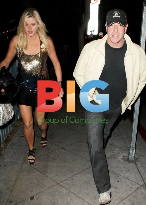 Michael Lohan Gives Cash to Homeless Man