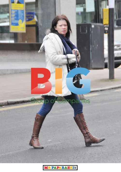 Actress Hannah Waterman Leaving Hair Salon in Glasgow