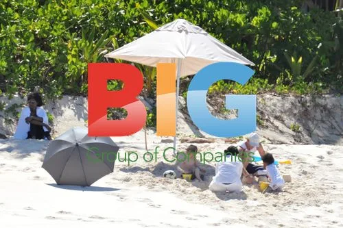 Jolie-Pitt Family Vacation in Seychelles