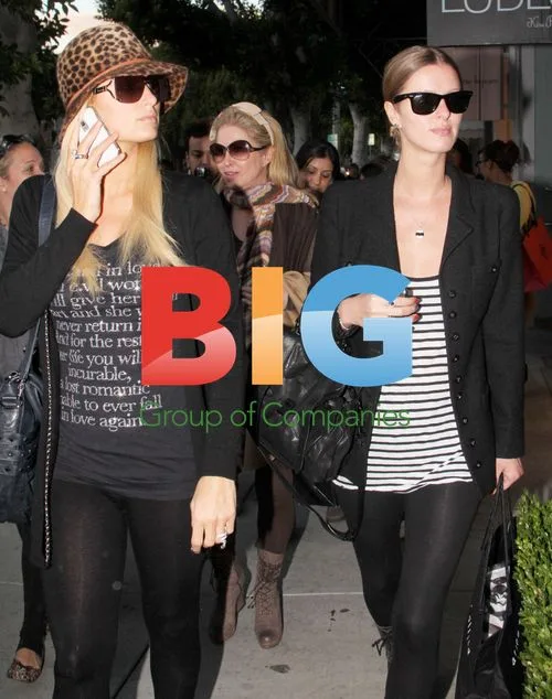 Paris and Nicky Hilton Shopping Trip