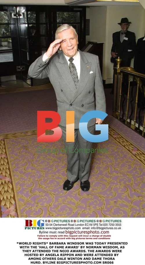 Barbara Windsor receives Hall of Fame Award from Norman Wisdom