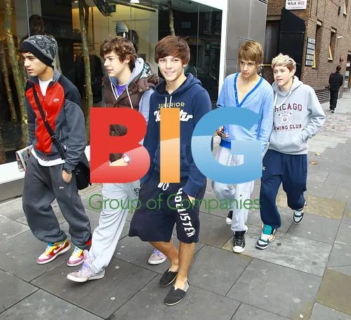 1 Direction Spotted in London