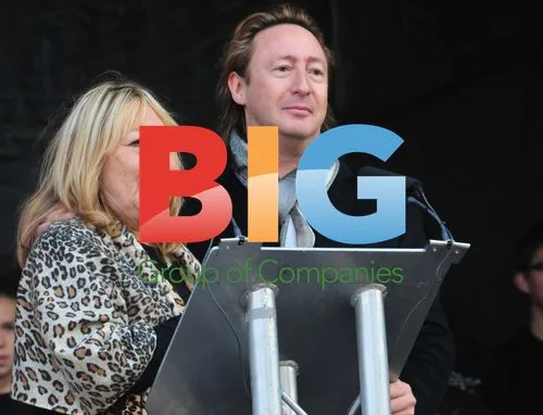 Lennon's Family Unveils Peace Monument