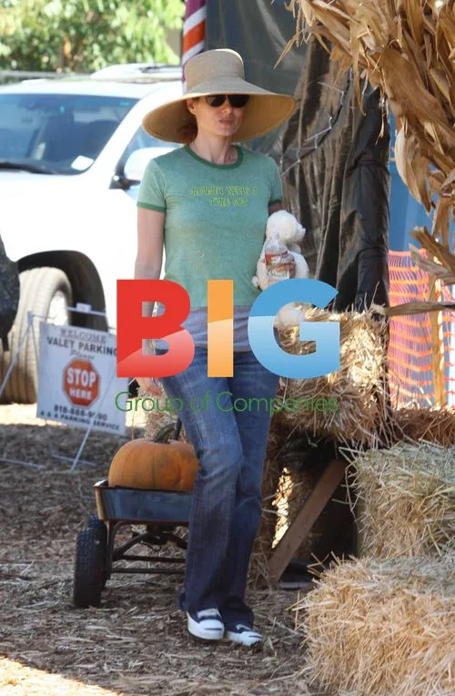 Debra Messing Pumpkin Picking in LA
