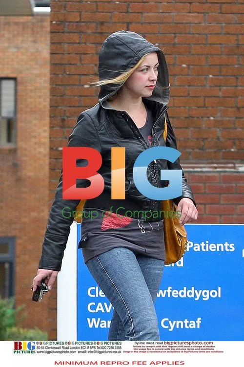 Charlotte Church stops to pick up nan