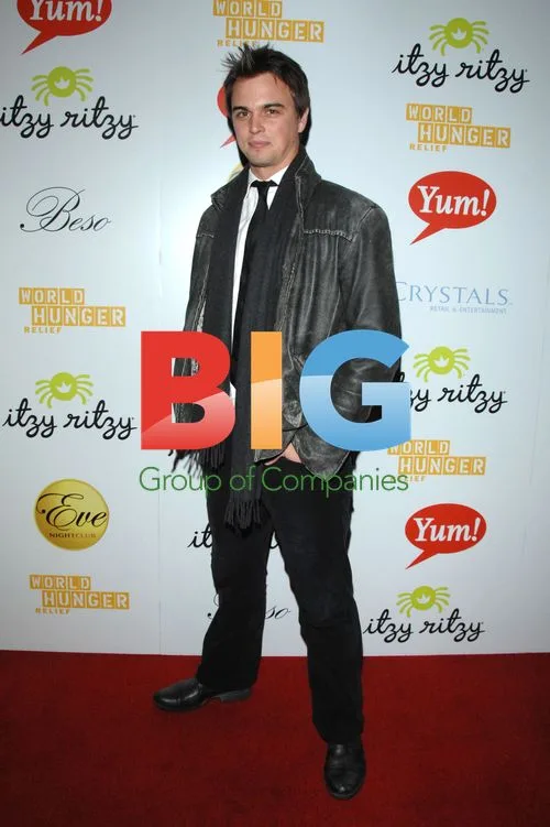 Darin Brooks at World Hunger Relief Benefit