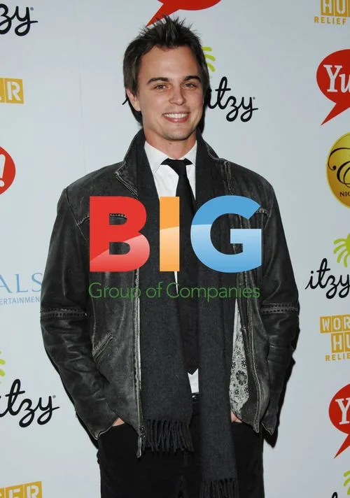 Darin Brooks at World Hunger Relief Benefit