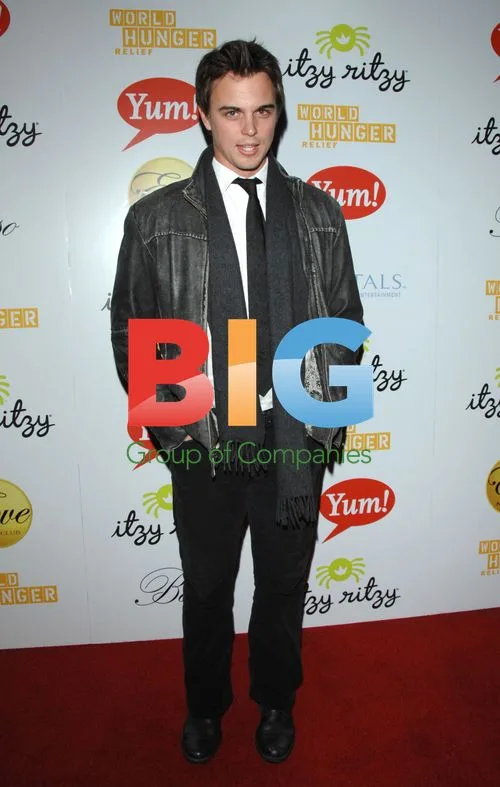 Darin Brooks at World Hunger Relief Benefit