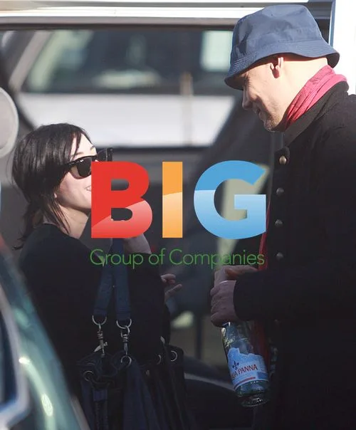 Billy Corgan and Jessica Origliasso Depart Perth Airport
