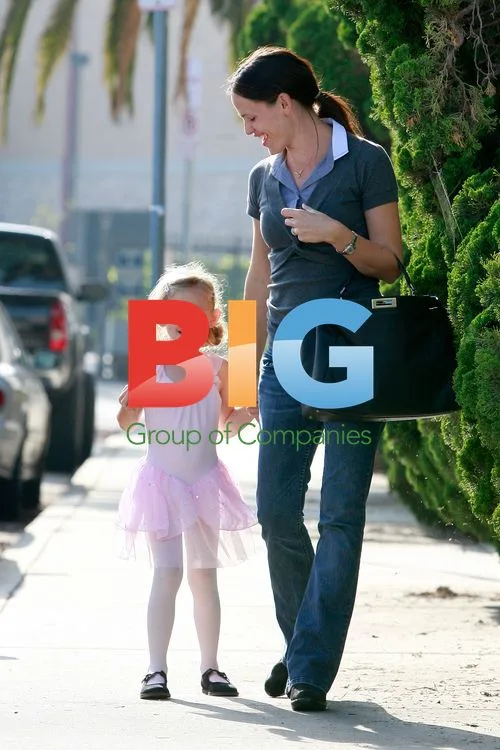 Jennifer Garner and Daughter Violet at Ballet Class