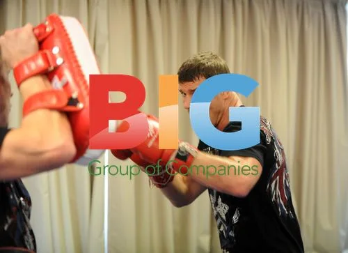 UFC 120 Fighters Show Off