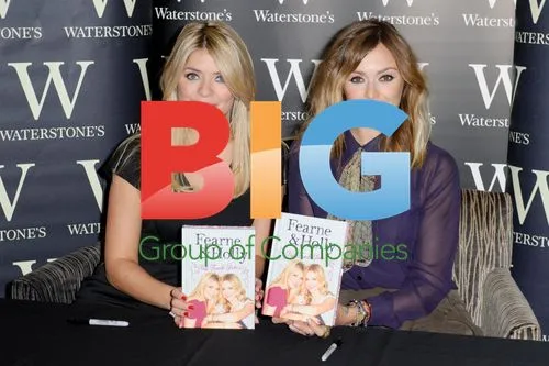 Holly Willoughby and Fearne Cotton at Book Signing