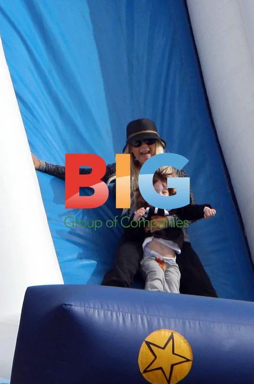 Christina Aguilera and Son at Pumpkin Patch