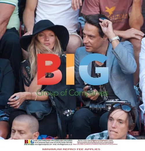 Kate Moss and Jamie Hince Spotted Wearing Rings