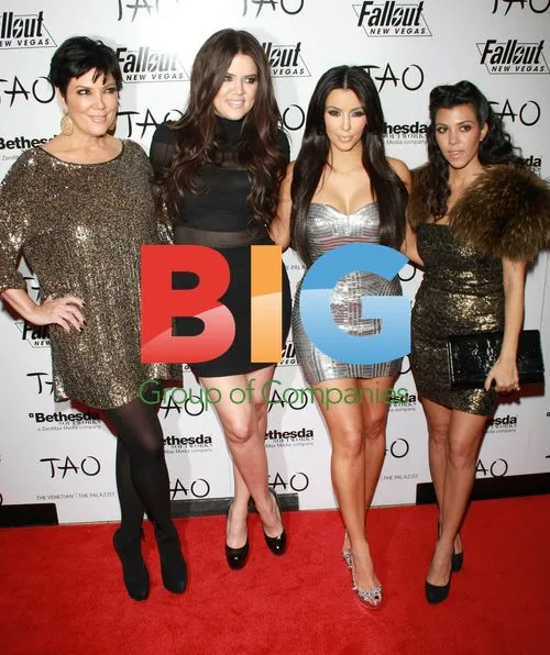 Kardashian Sisters Celebrate Kim's 30th
