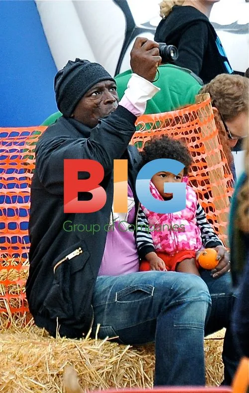 Heidi Klum and Seal with Kids at Pumpkin Patch