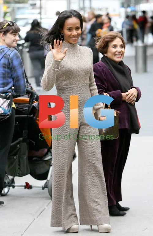 Jada Pinkett Smith Walks Puppy in NYC