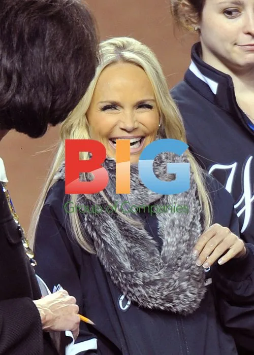 Kristin Chenoweth Performs National Anthem at Yankee Stadium