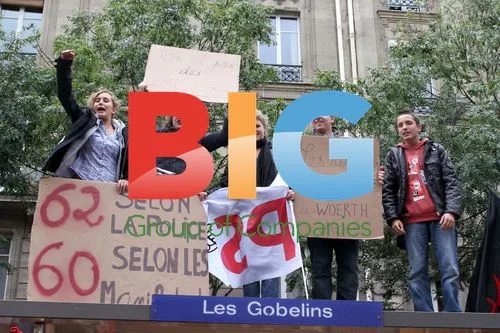 Left wing leaders protest pension reform