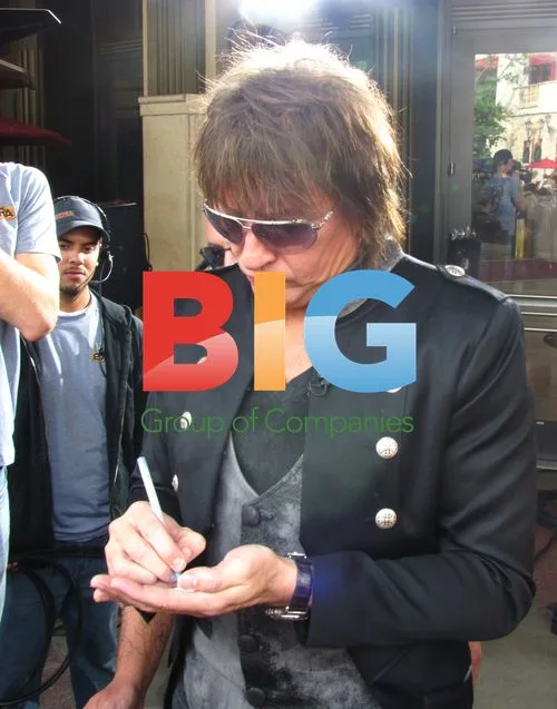 Richie Sambora promotes White Trash Beautiful