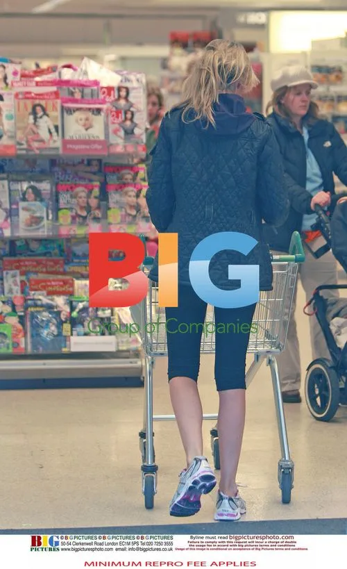 Pregnant Model Abigail Clancy Shopping