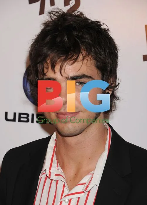 Reid Ewing at Ubisoft "Just Dance 2" Launch