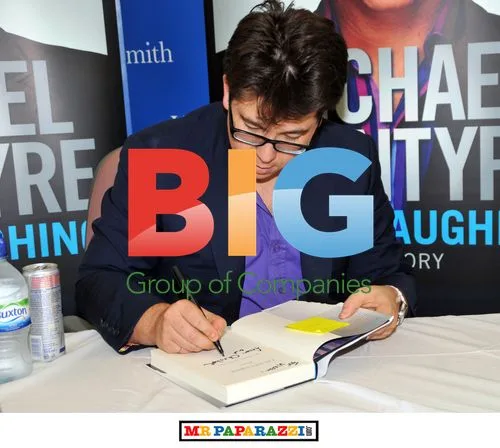 Michael McIntyre at WH Smith in Glasgow