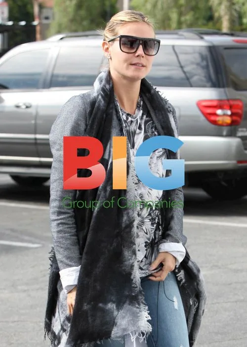 Heidi Klum with kids at Yogurtland