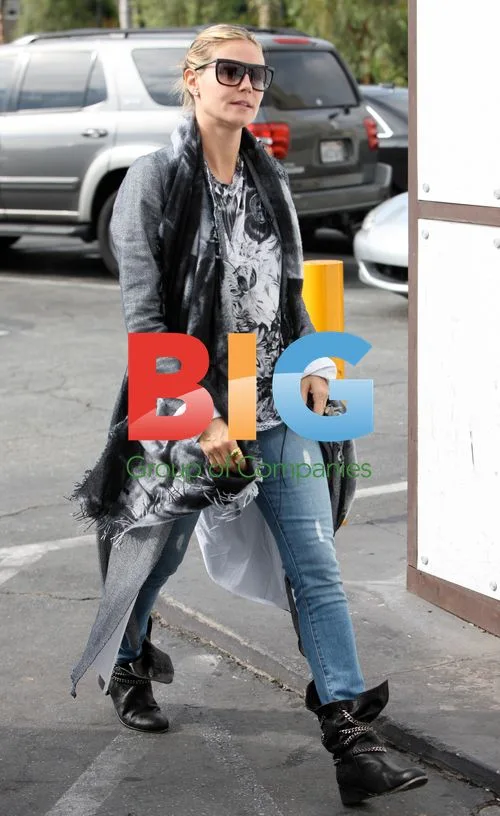 Heidi Klum Takes Kids to Yogurtland