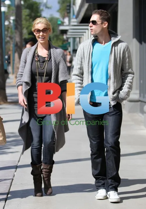 Katherine Heigl Goes Shopping