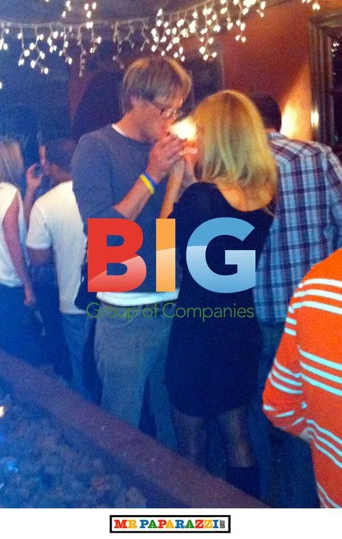 Kris Marshall Seen Drinking and Kissing Blonde Woman