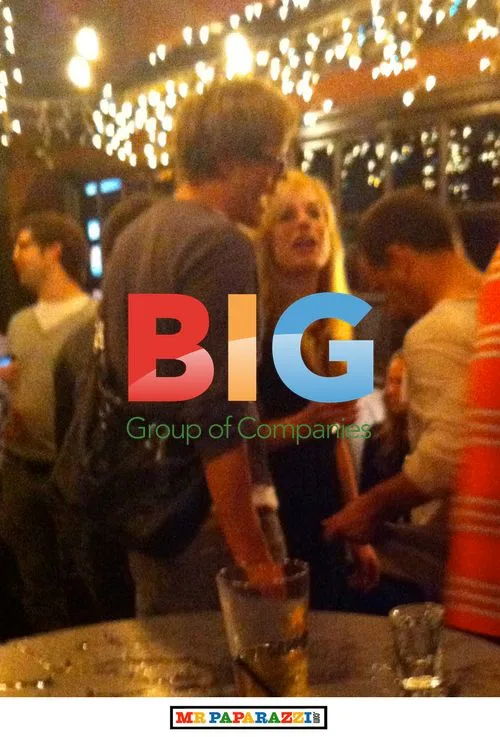 Kris Marshall Drinks and Dances with Blonde