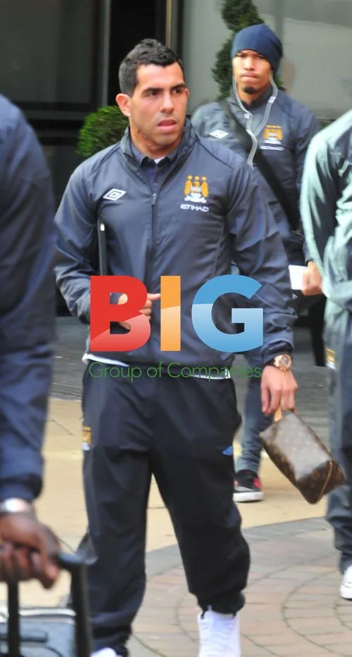 City players leave hotel before Arsenal match