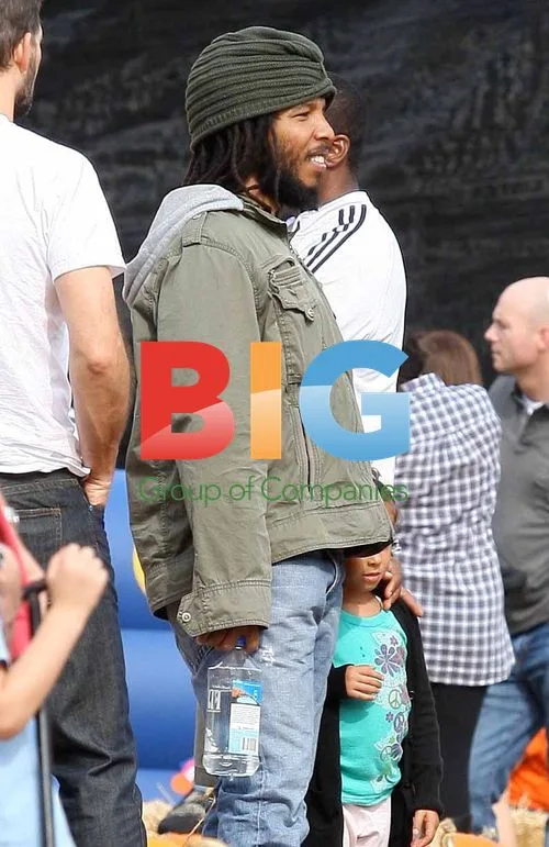 Ziggy Marley and Kids at Pumpkin Patch