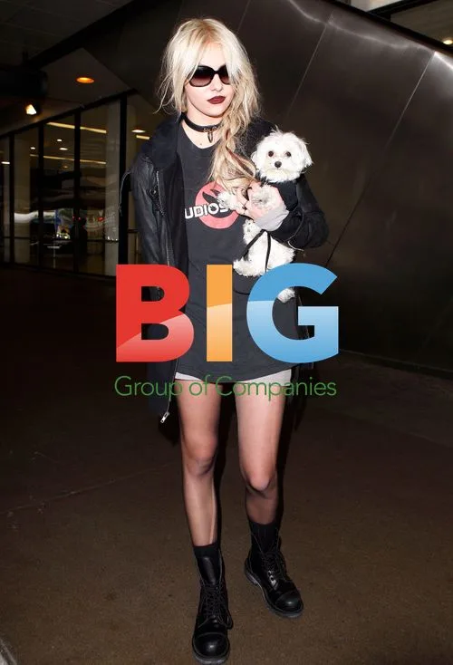 Taylor Momsen with Dog and Cigarette at LAX