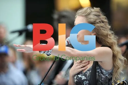 Taylor Swift Performs on Today Show