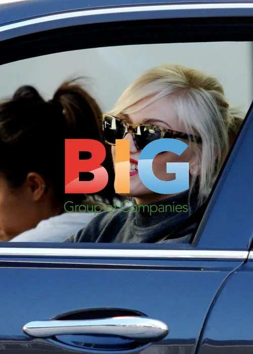 Gwen Stefani Leaves Pumpkin Patch