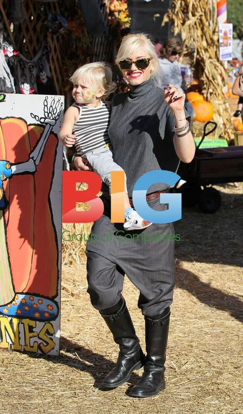 Gwen Stefani and son at pumpkin patch