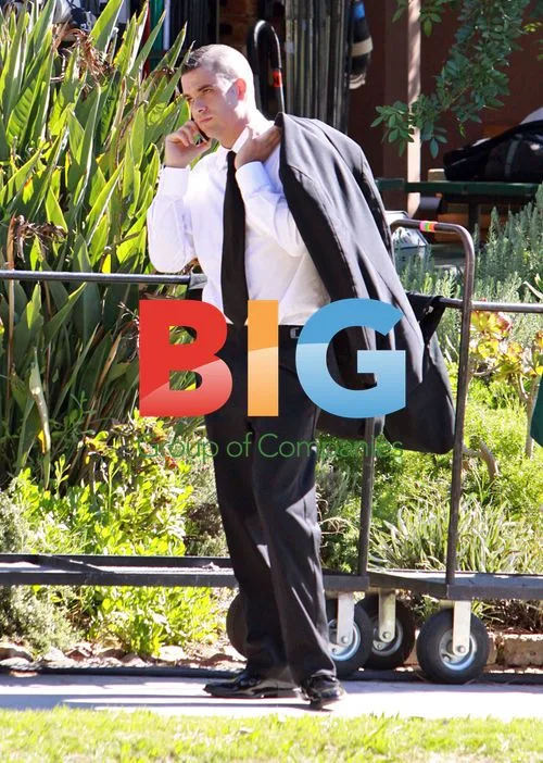 Mark Salling on Glee set